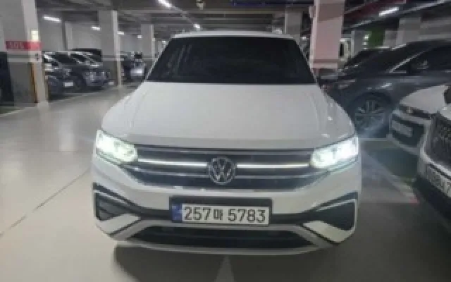 티구안 올스페이스 2.0 TSI 프레스티지 폭스바겐 2023년 02월 89,359km