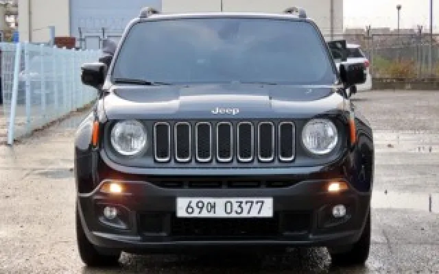 레니게이드 2.4 론지튜드 지프 2016년 10월 100,000km